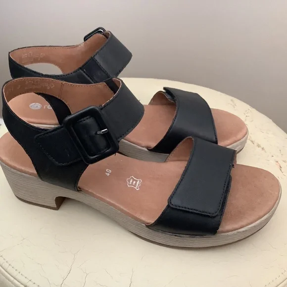 Like New- Remonte Leather Block Heel/ Platform Sandals - Picture 2 of 12